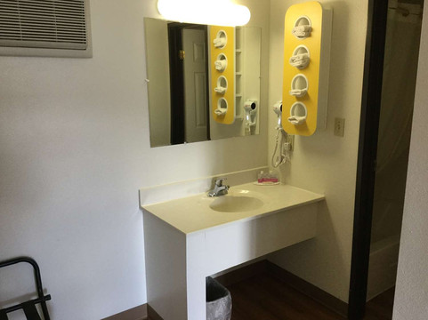 Travelodge by Wyndham Wall主图