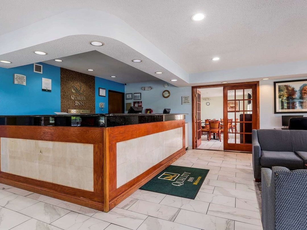 Quality Inn Sycamore - DeKalb主图