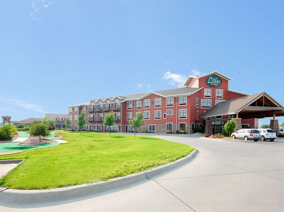 Norfolk Lodge & Suites主图