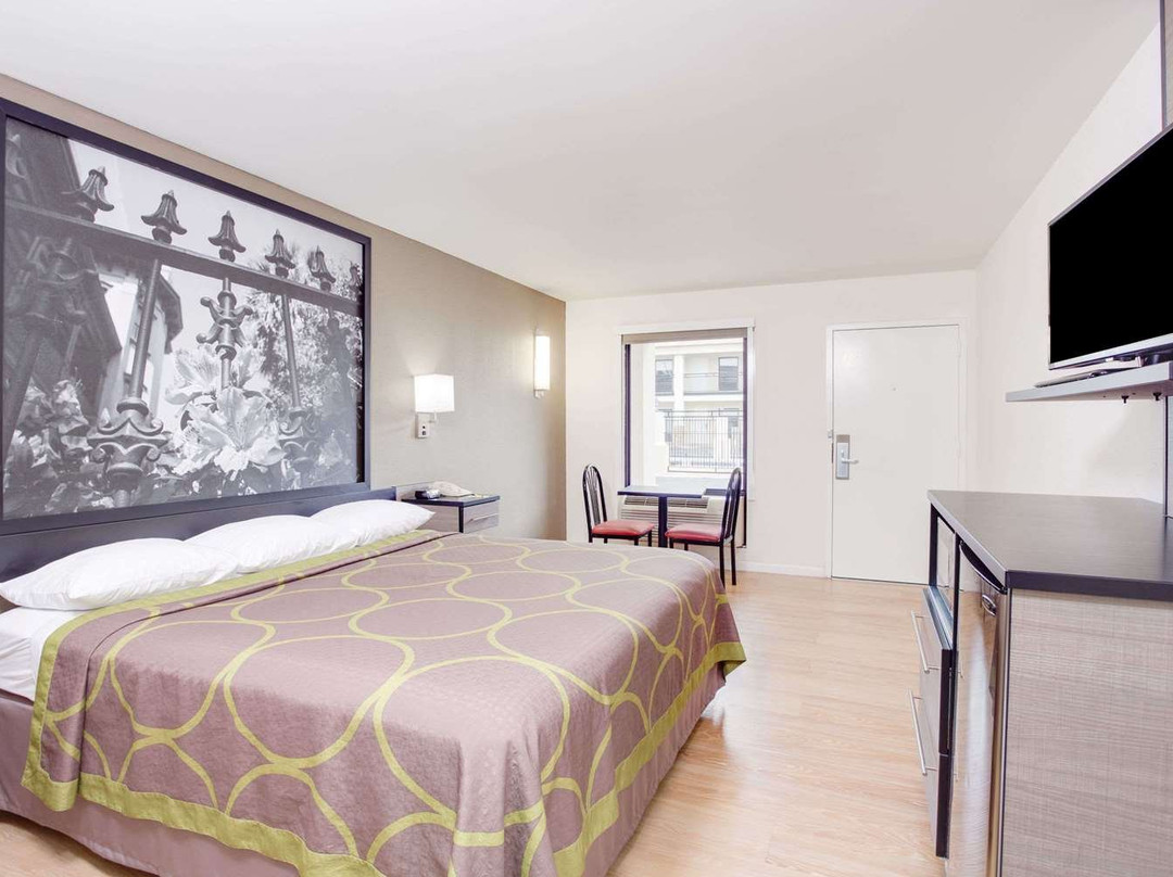 Super 8 by Wyndham Dalton主图