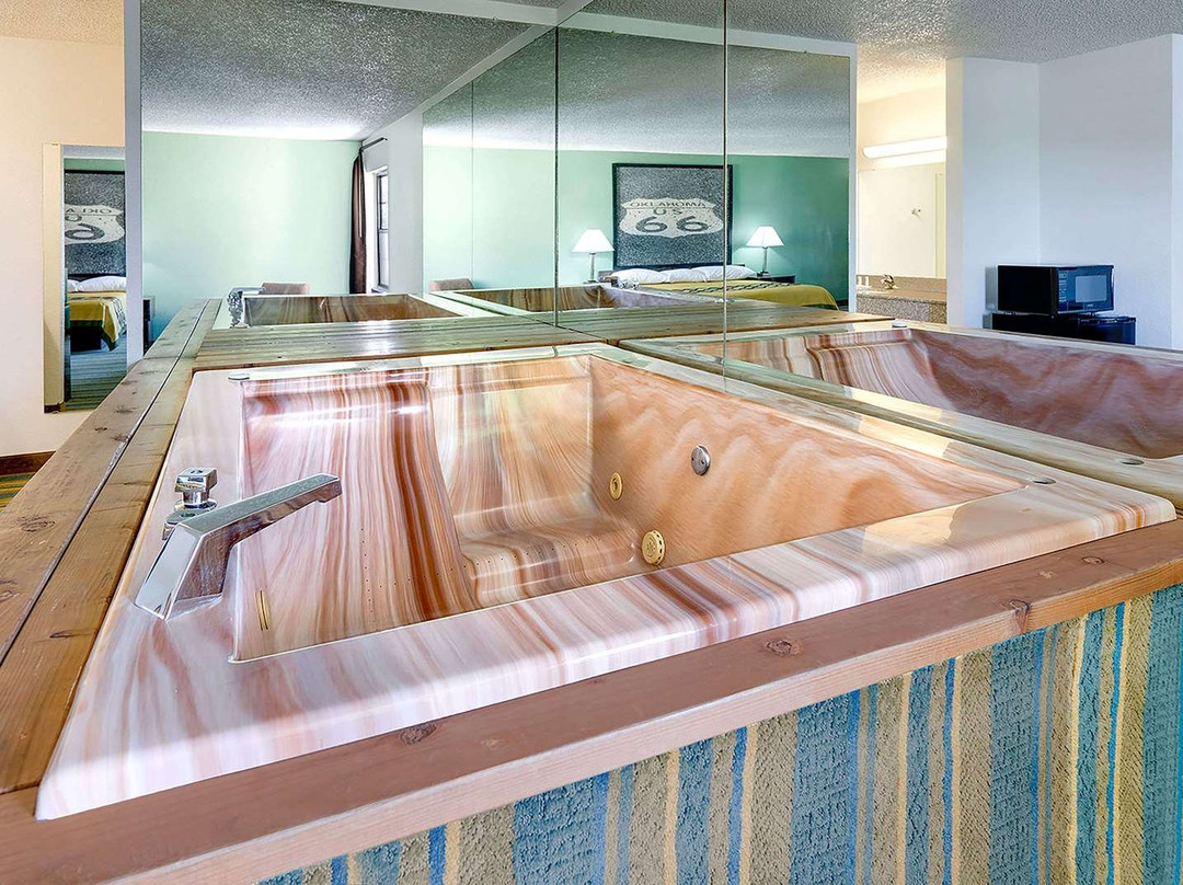 Super 8 by Wyndham Sapulpa/Tulsa Area主图