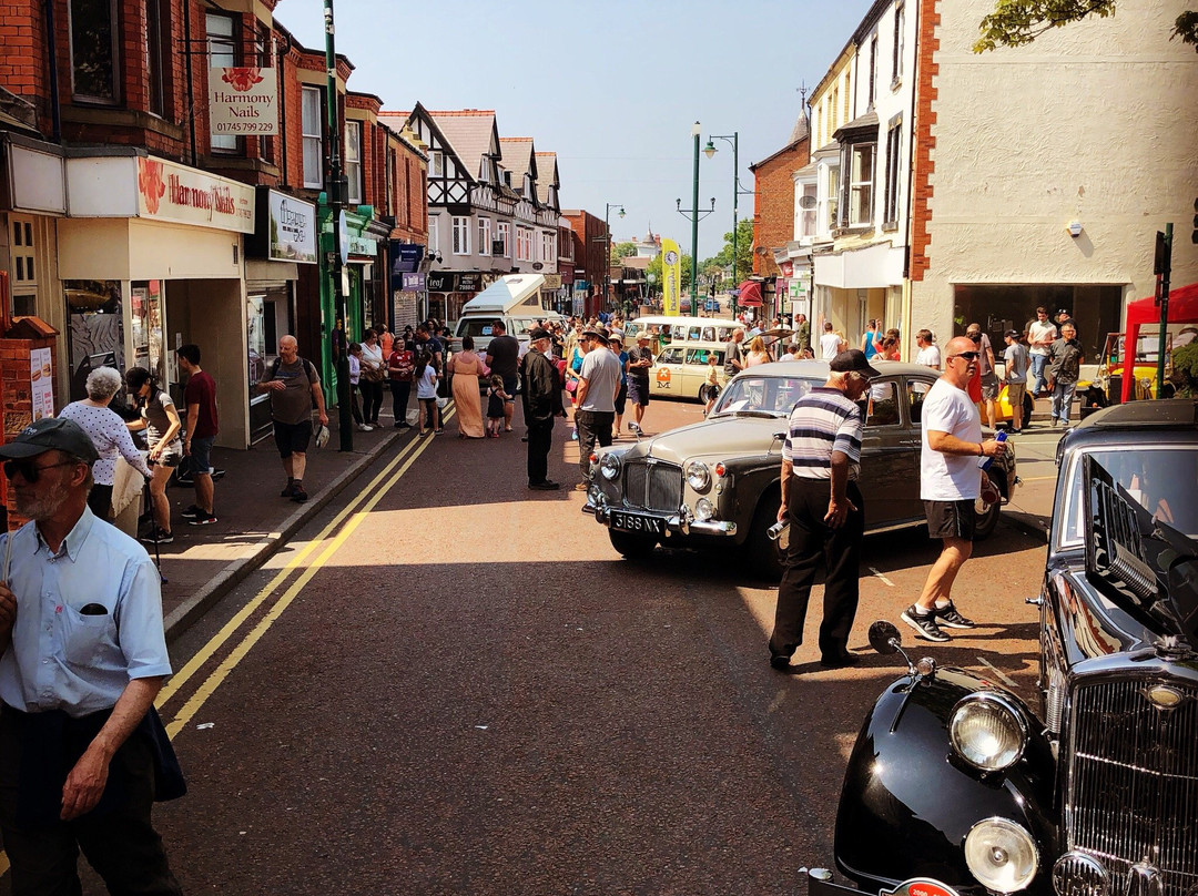 Prestatyn High Street景点图片