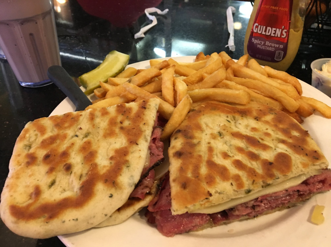 West Babylon餐馆和美食-Infinity Diner