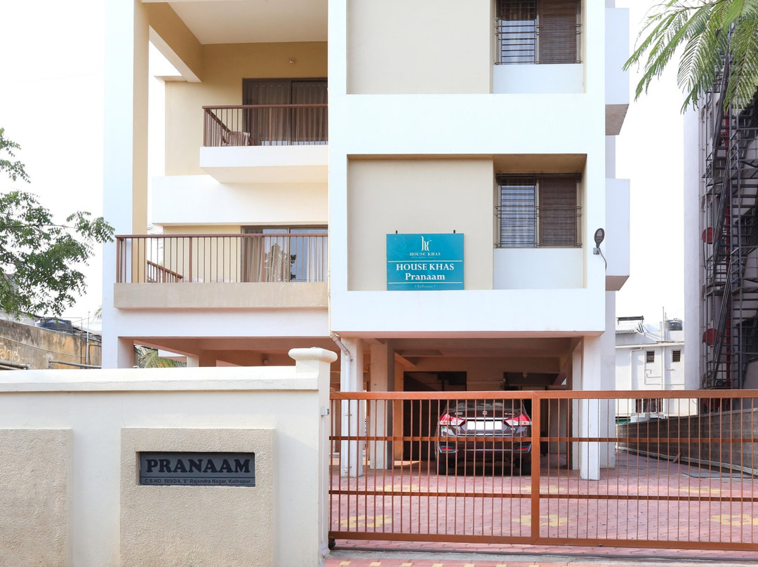 OYO 26151 House Khas Pranaam Apartment主图