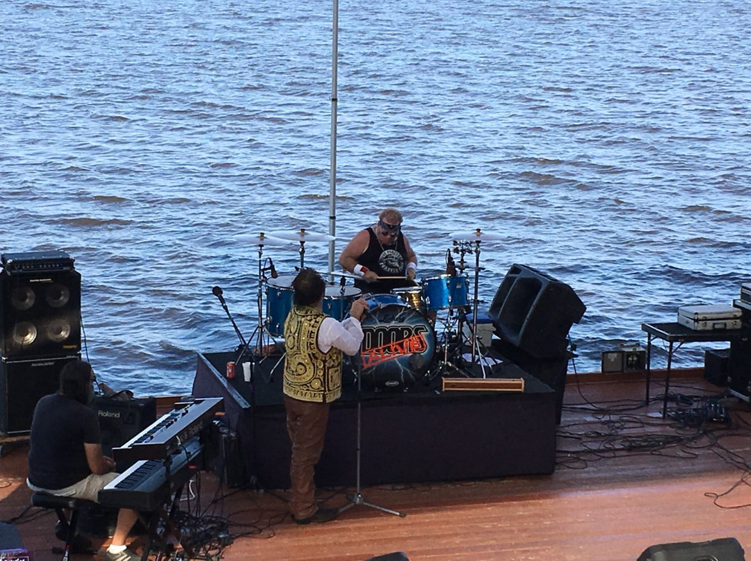 B & A Flea Market-斯图尔特必去景点