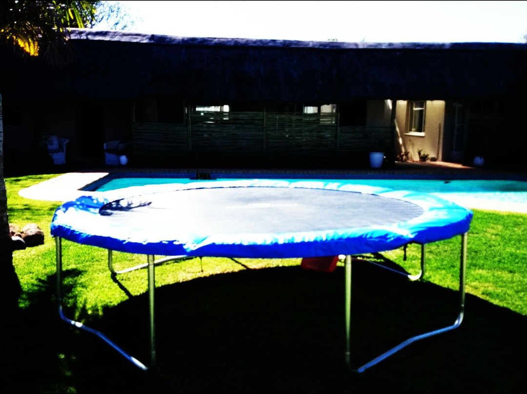 Riversway Guest House主图