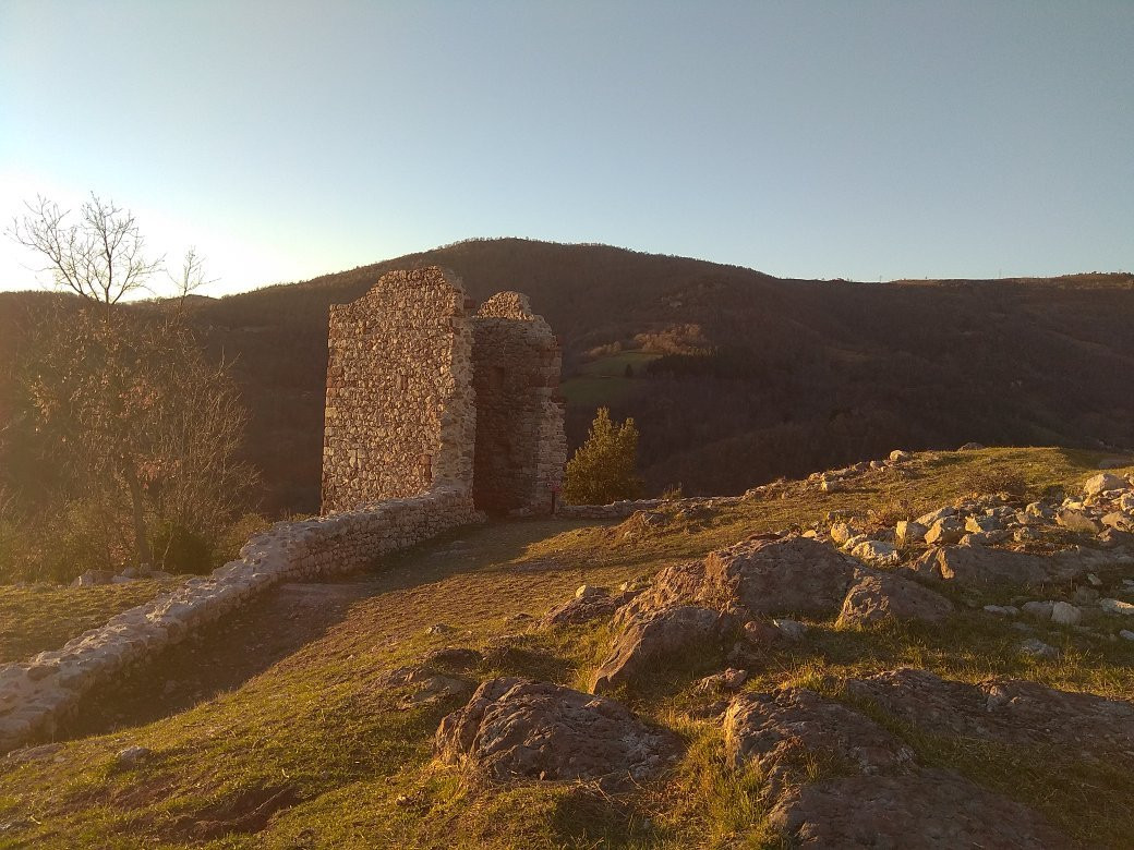 Castillo de Rocabruna景点图片