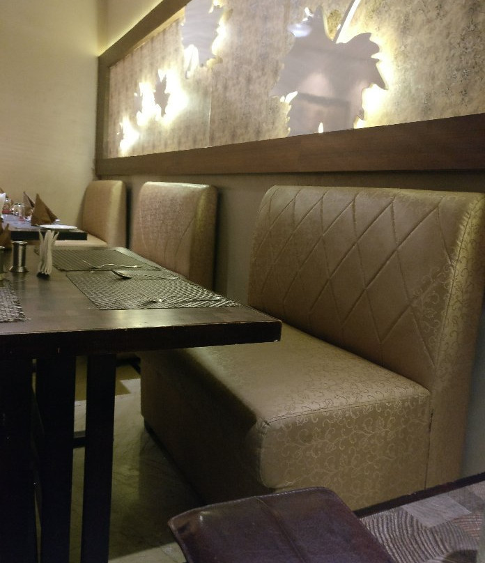 Hotel Aroma Inn