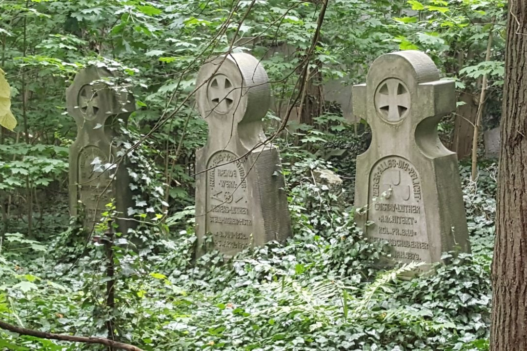 Gertraudenfriedhof-Schönebeck必去景点