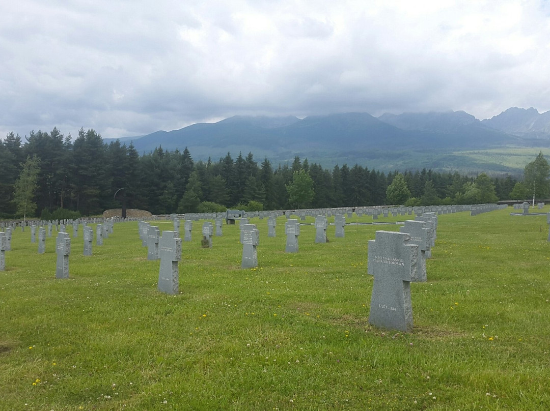 German Military Cemetery Važec景点图片