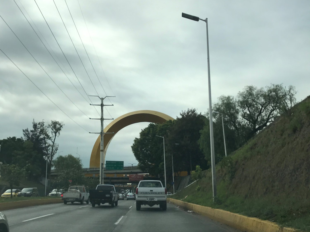 Arcos Del Tercer Milenio-瓜达拉哈拉必去景点