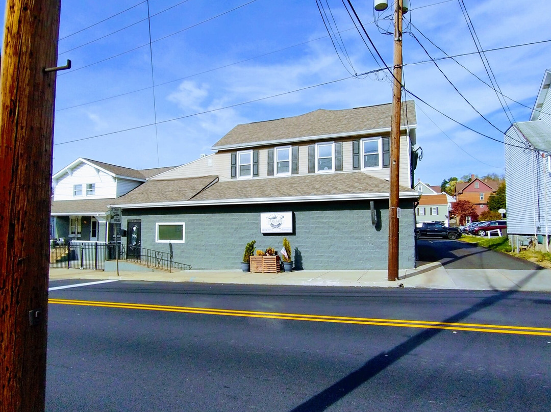 The Last Call Bar and Grill