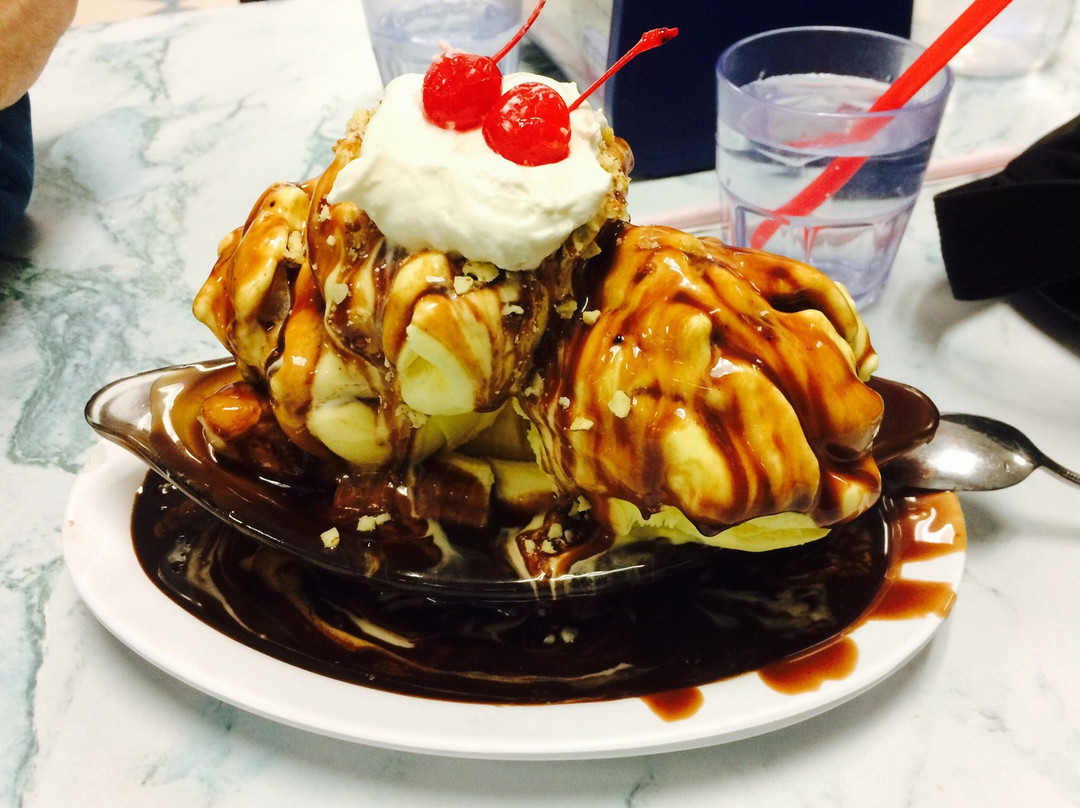 Leatherby's Family Creamery