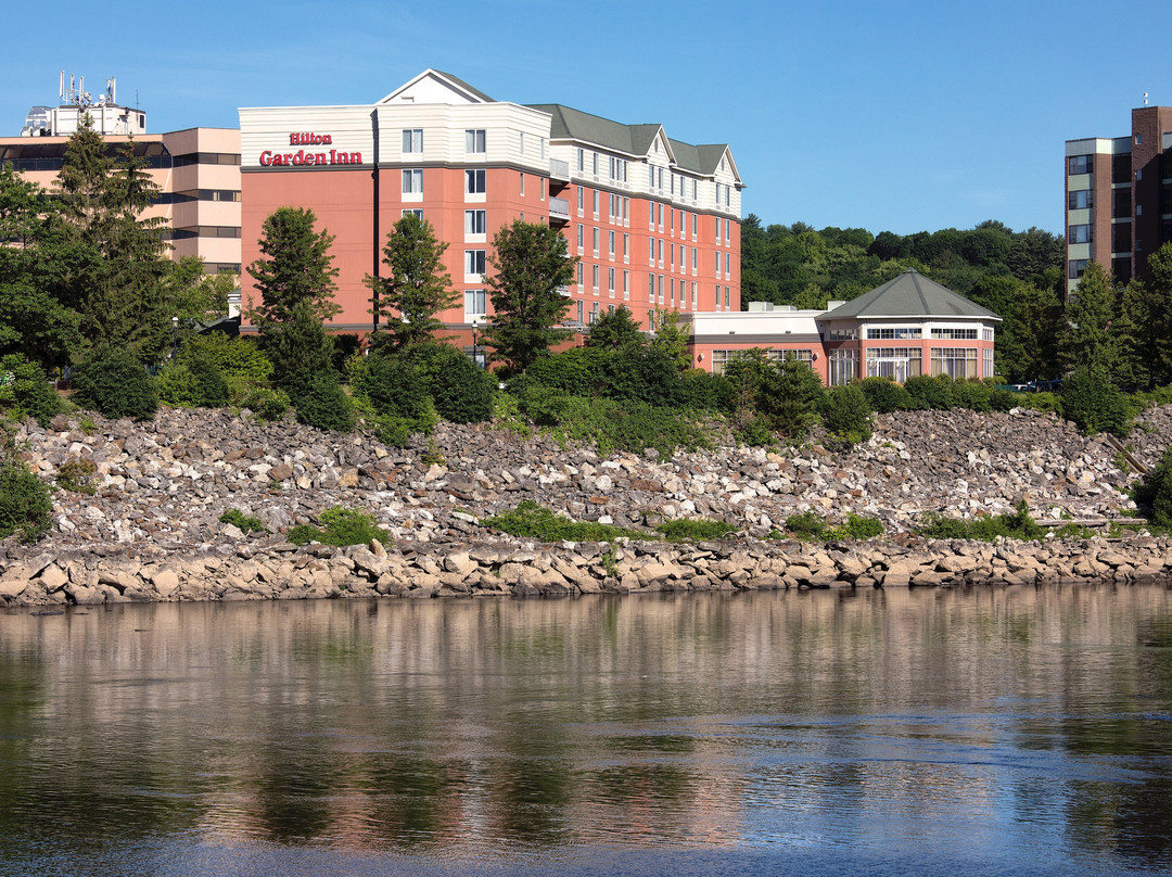 奥本利弗沃奇希尔顿花园酒店主图