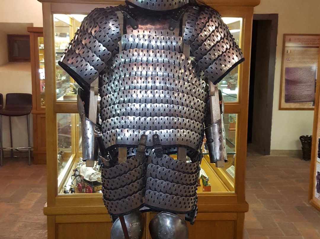 Museo Comunale del Figurino Storico-卡伦扎诺必去景点
