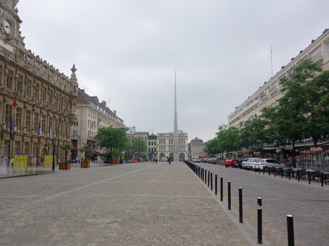 Hotel de Ville de Valenciennes景点图片