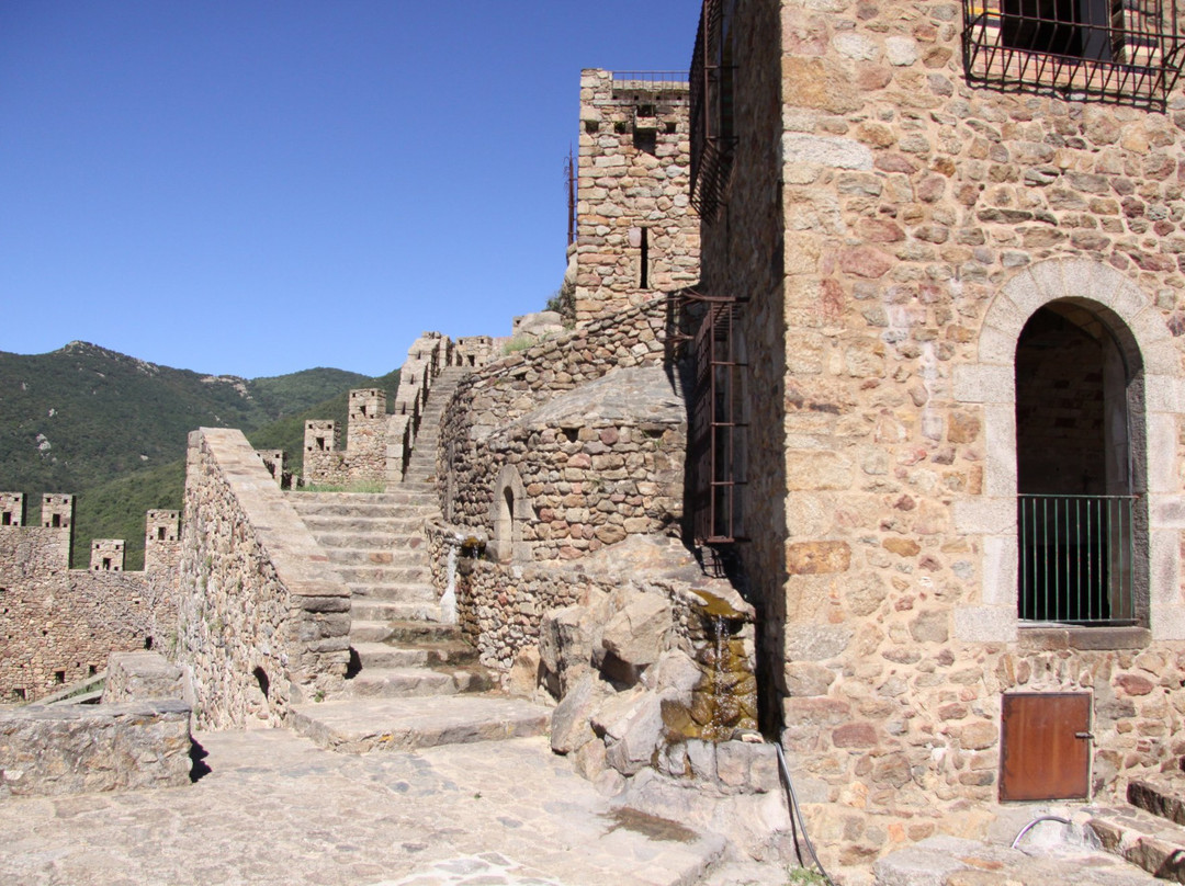 Castell de Requessens景点图片