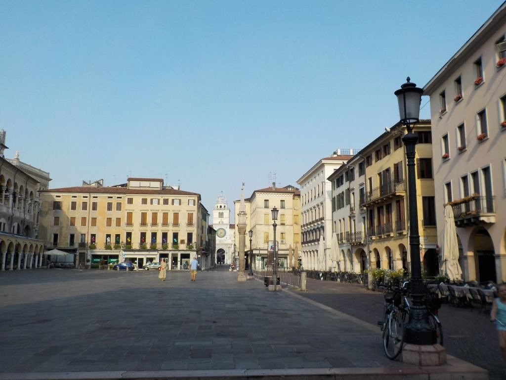 Piazza della Frutta景点图片