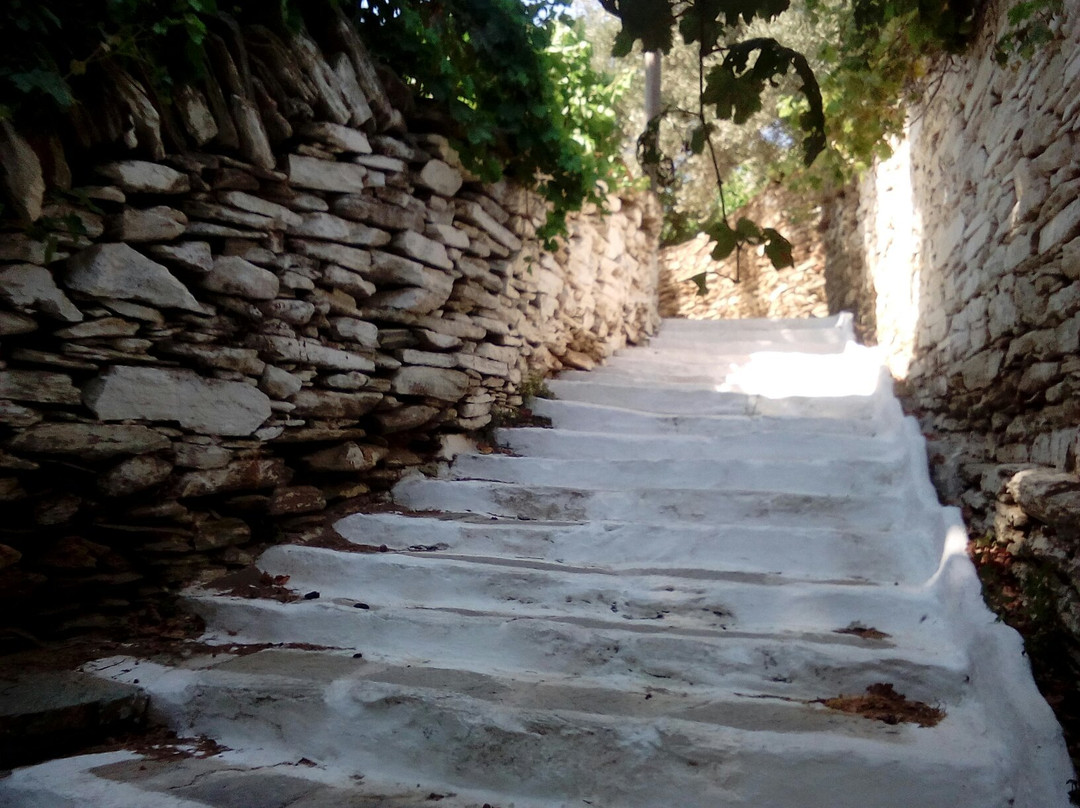 Village Path-Batsi必去景点