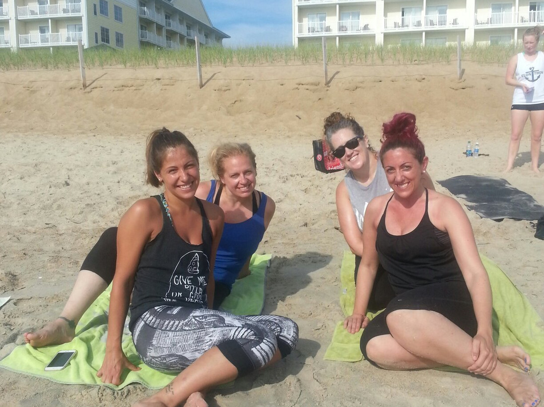 Outer Banks Yoga景点图片