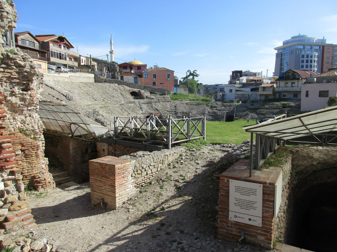 Durres Amphitheatre景点图片