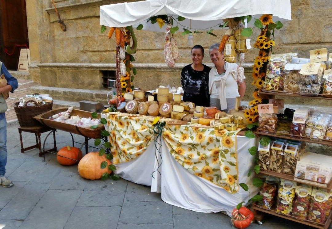 La Taverna del Pecorino-皮恩扎必去景点