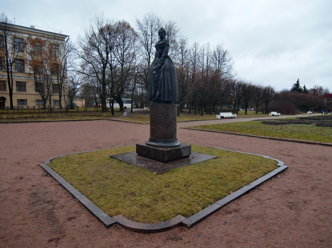 Monument to Empress Catherine II景点图片