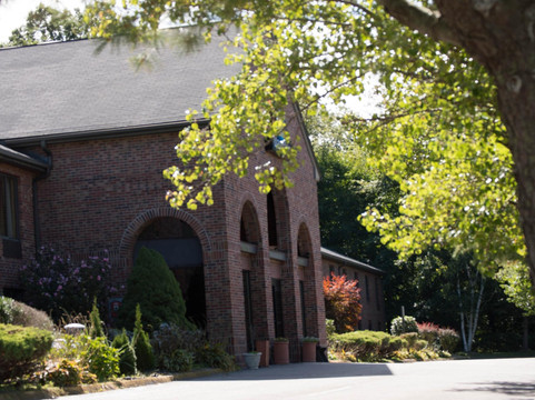 靠近 的阿德里酒店