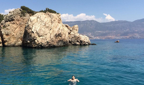 Neptune Boat Cruises /Daily Tours-卡尔坎必去景点