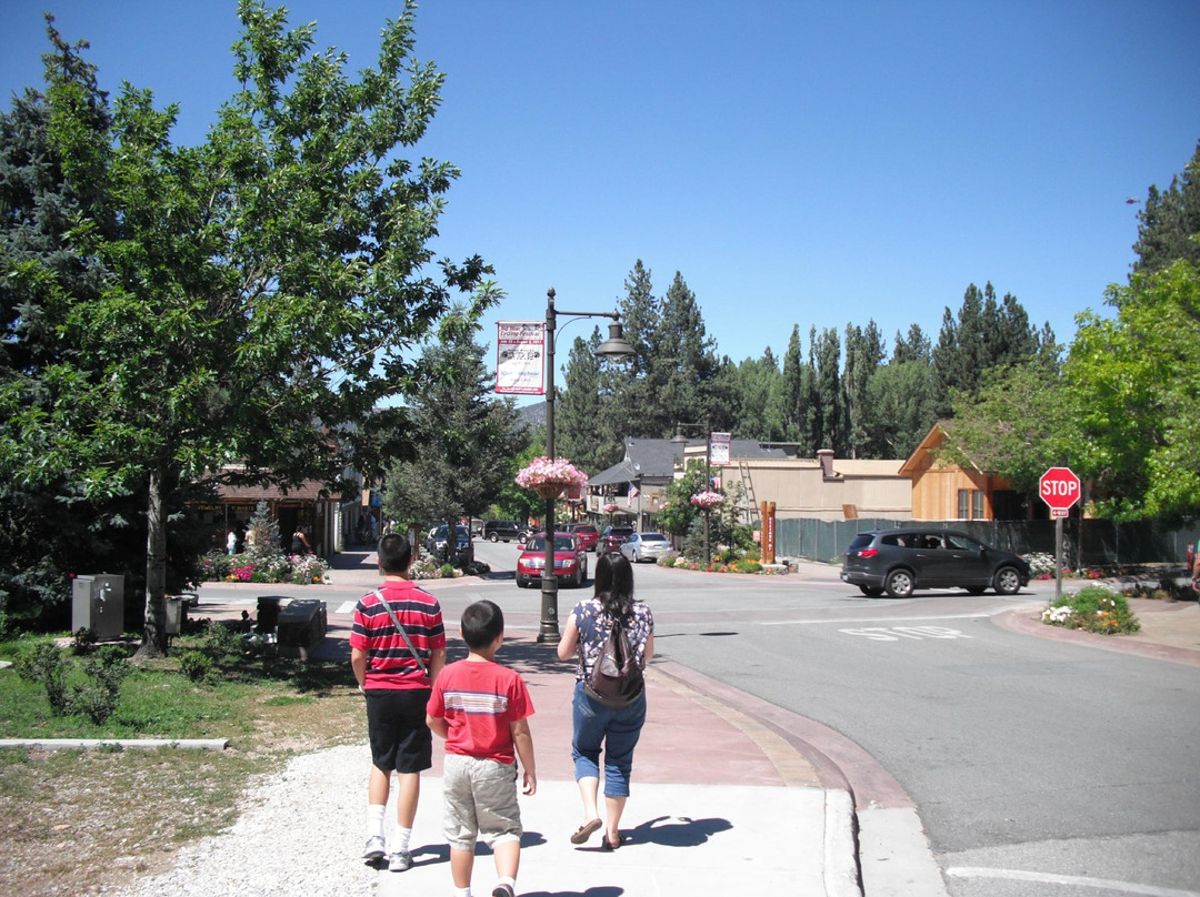 Pine Knot Village-大熊湖必去景点