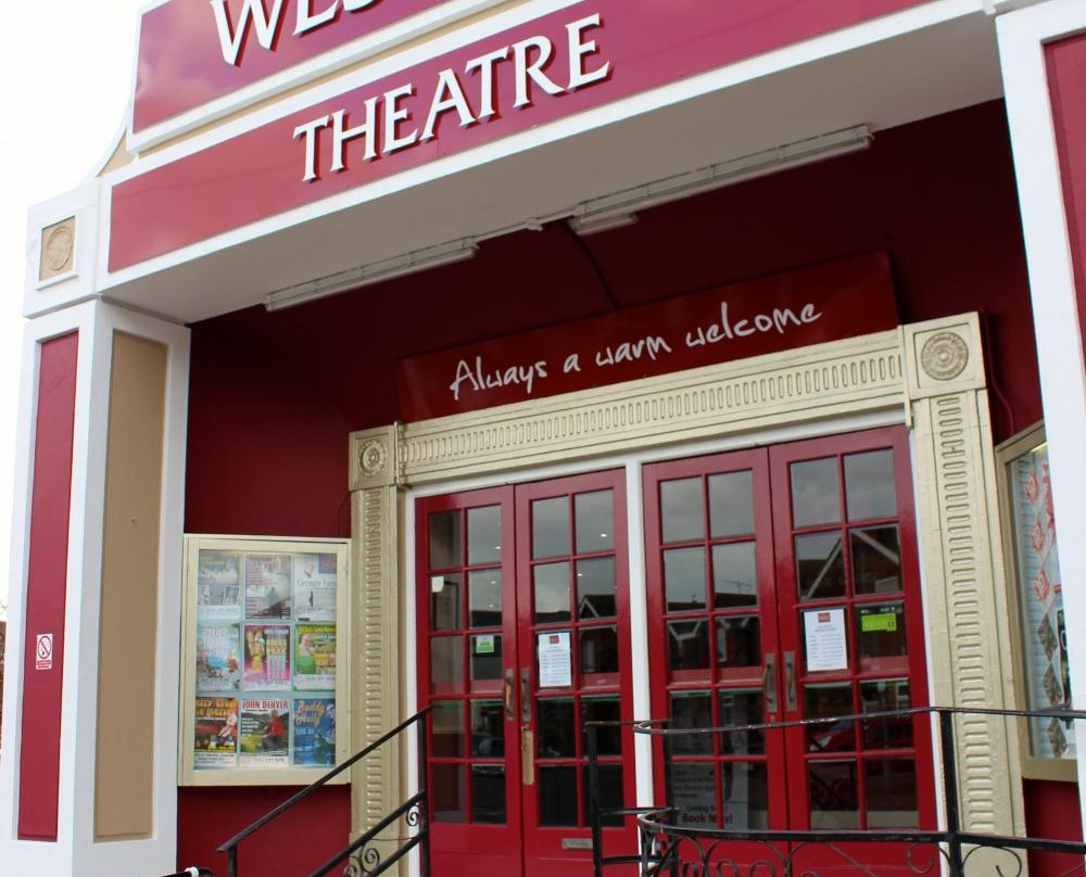 West Cliff Theatre景点图片