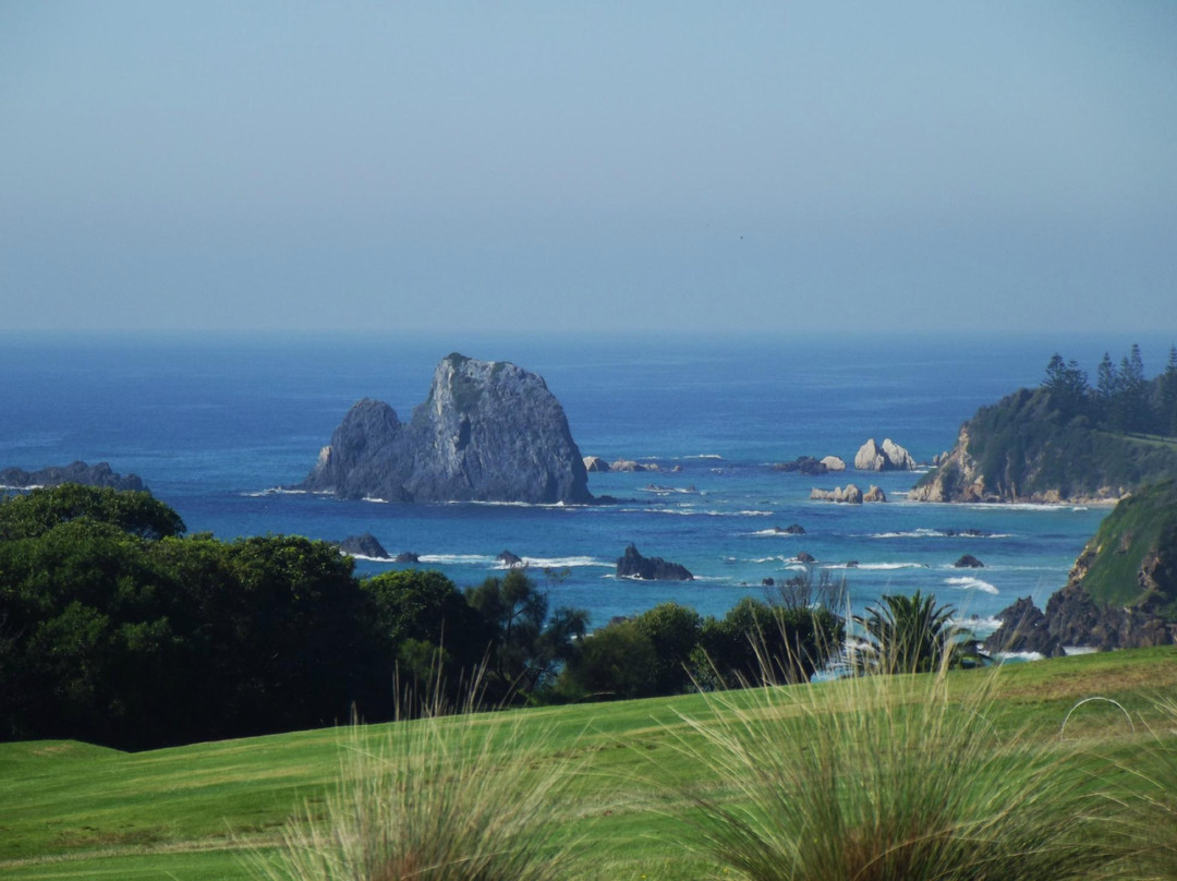 Glasshouse Rocks-纳鲁马必去景点