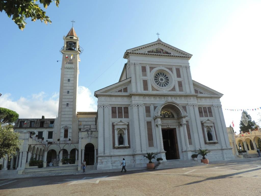 Basilica di Gesù Bambino-Arenzano必去景点