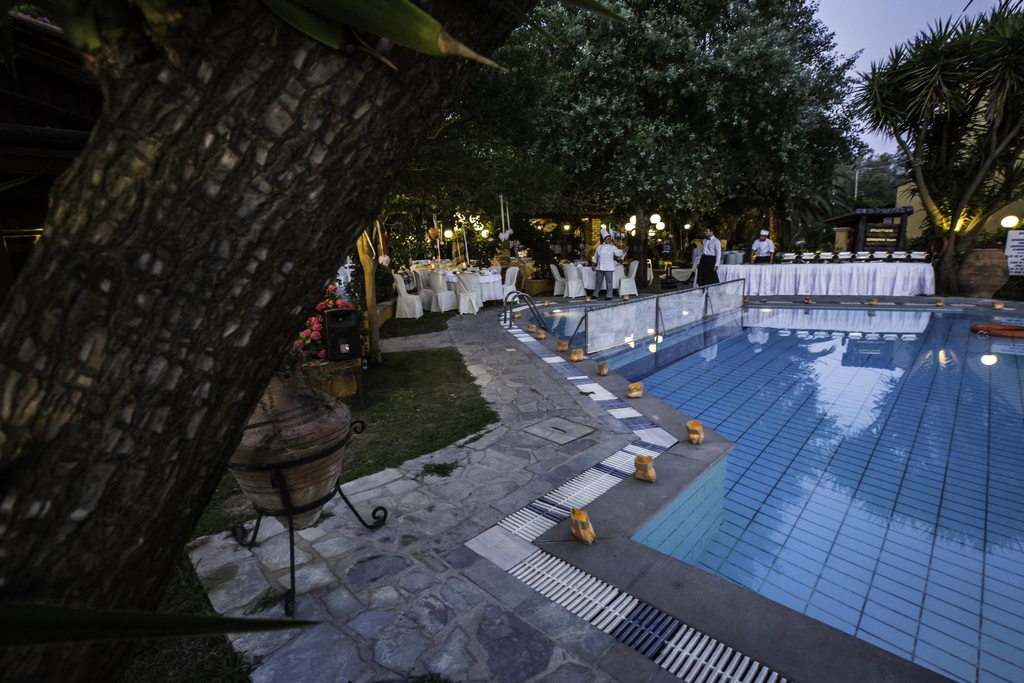 Spiti Nikos Apartments Hotel-泳池