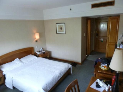 帅府铂颂饭店(武汉大学店)主图