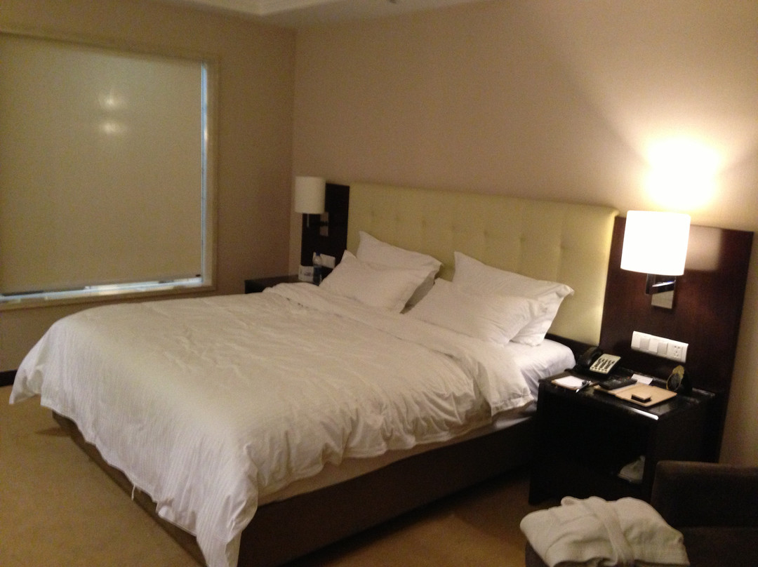 武汉汇豪大酒店（江汉路步行街店）主图