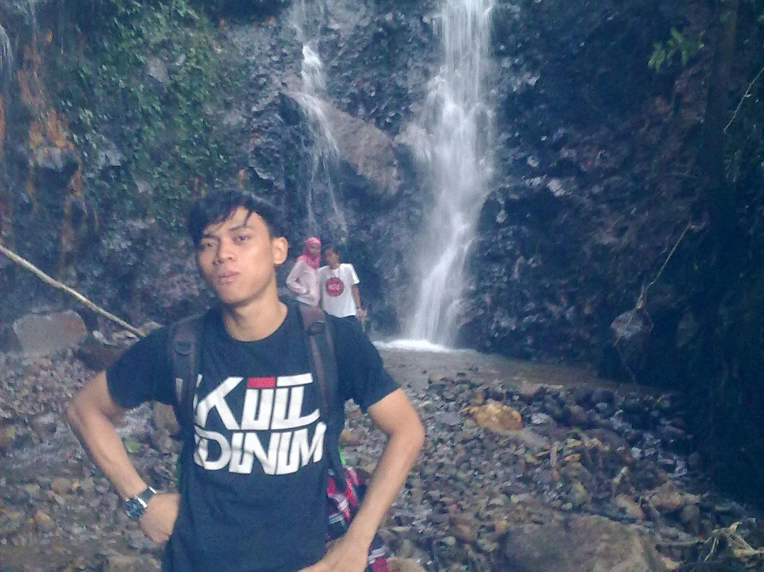 Curug Putri Carita-Carita必去景点