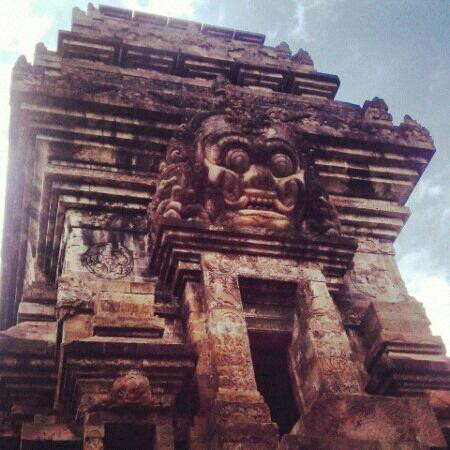 Candi Kidal景点图片