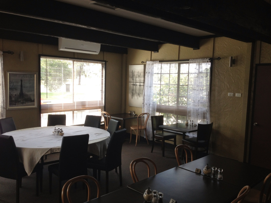 The Hillston Motel主图