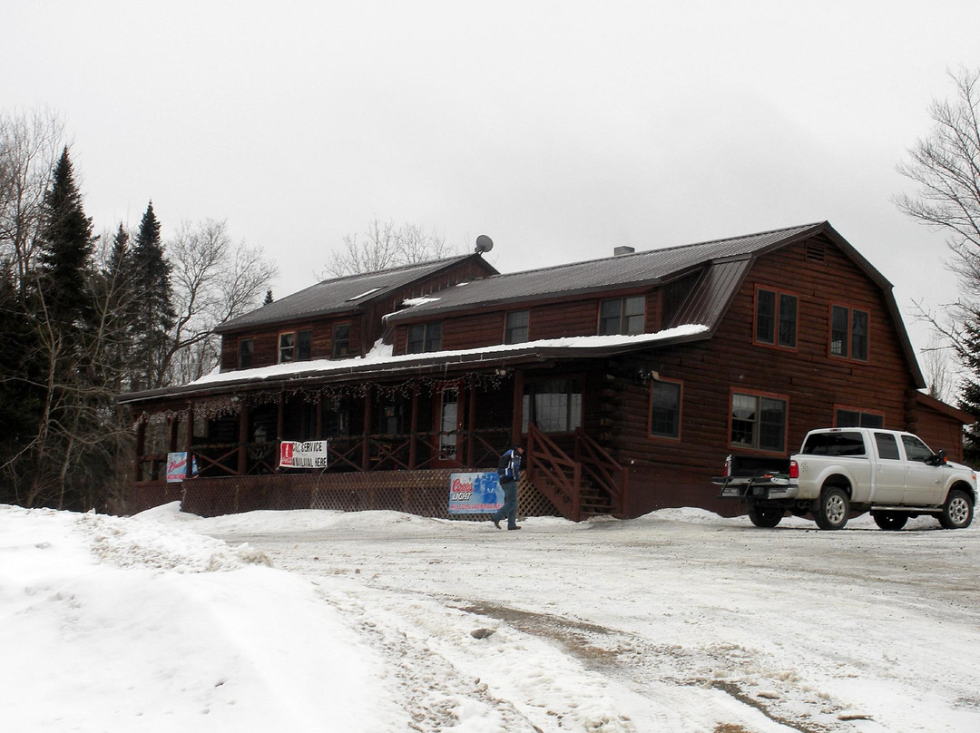 Beecher Falls餐馆和美食-The Buck Rub Pub