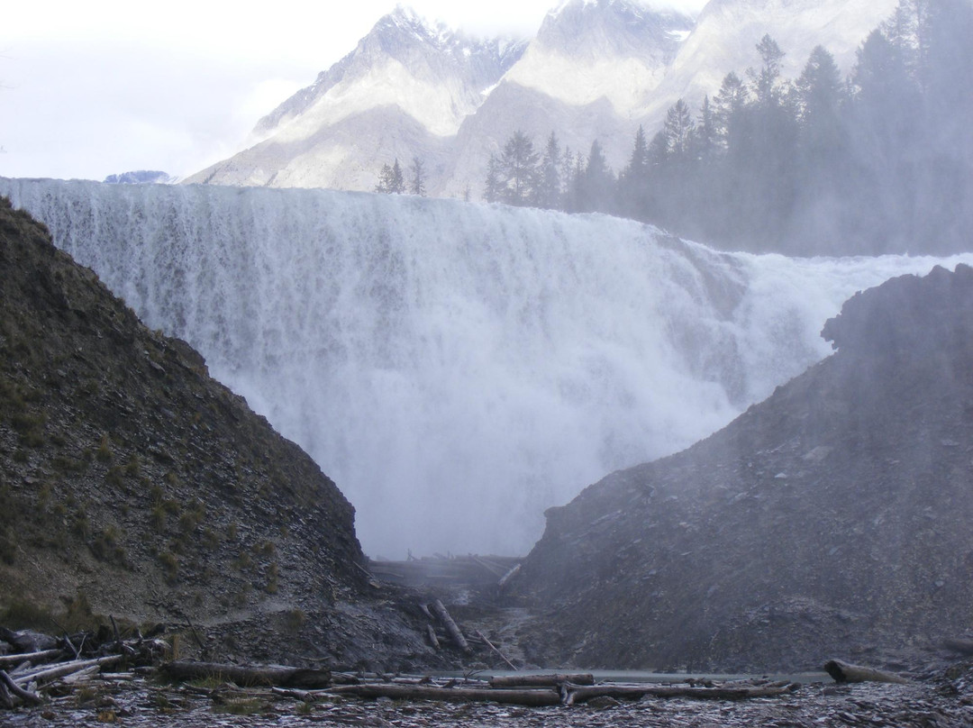 Wapta Falls-幽鹤国家公园必去景点
