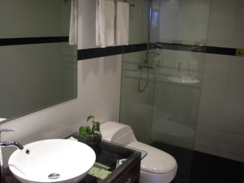 莱茵堡大酒店主图