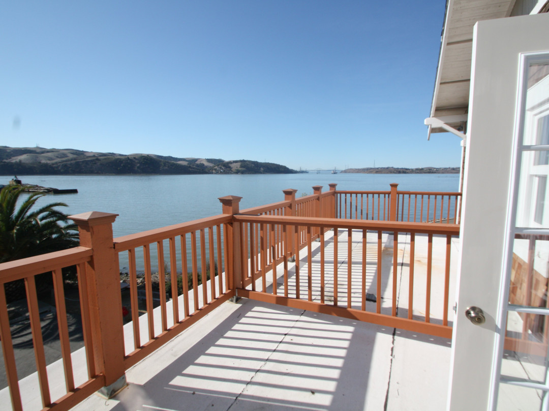 Port Costa酒店住宿-Shorelight Inn