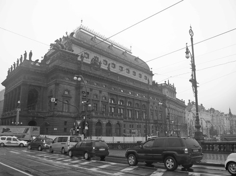 捷克国家歌剧院-布拉格必去景点