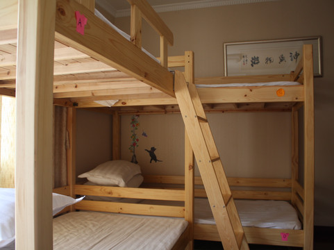 杭州途安客栈主图