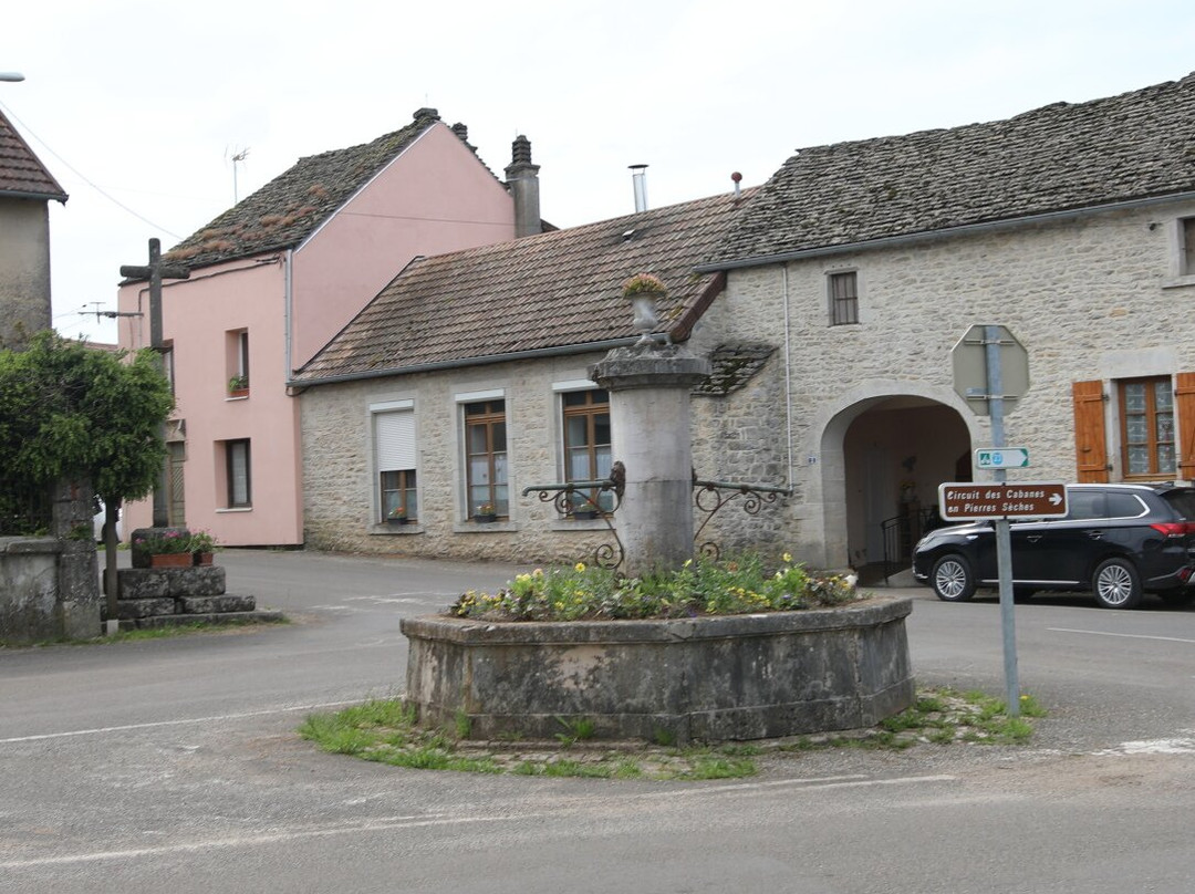 Fontaine, rte de Miribel, à La Marre-La Marre必去景点
