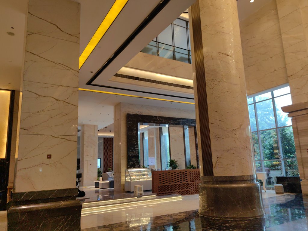 都江堰皇冠假日酒店-都江堰市必去景点