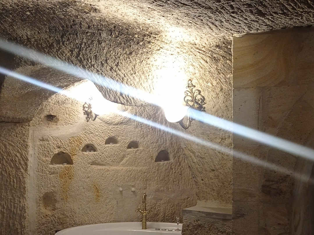 Pietra Cave Suites