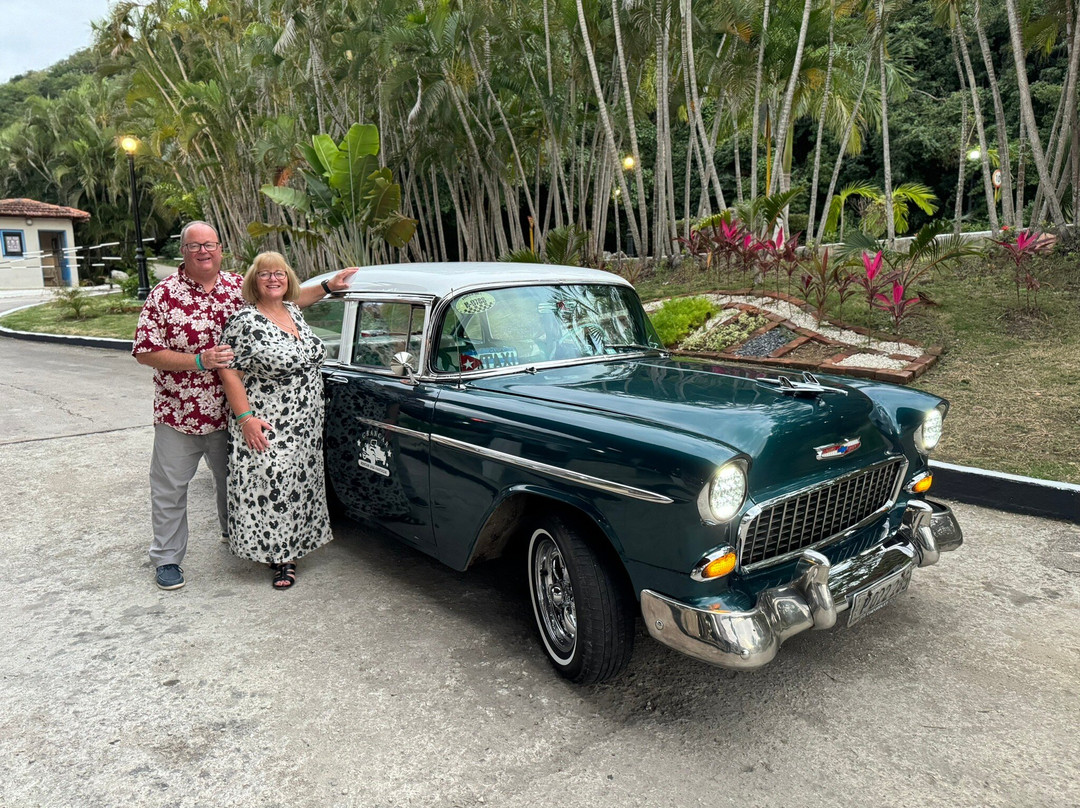 Cuban Classic Car Tours by Eddy景点图片