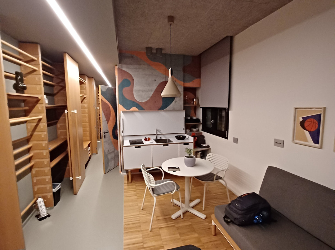 Demo Hotel Design Emotion主图